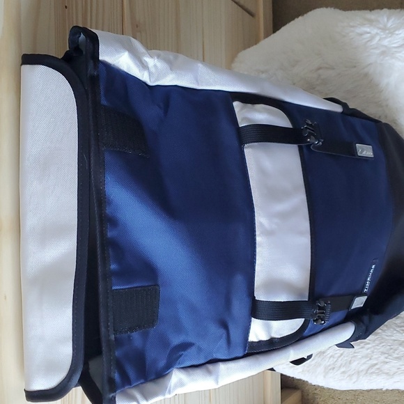 COPY - Large Travel/Laptop Backpack - Picture 5 of 15